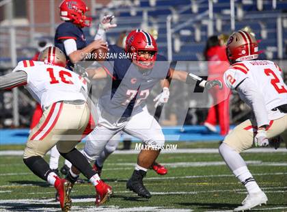 Thumbnail 2 in Everett vs. Central Catholic (MIAA Division 1 North Semifinal) photogallery.