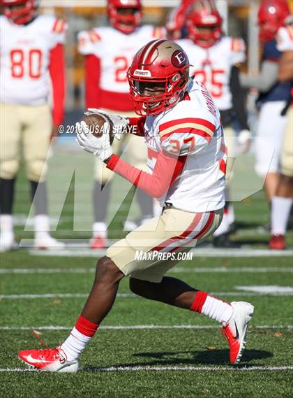 Thumbnail 1 in Everett vs. Central Catholic (MIAA Division 1 North Semifinal) photogallery.