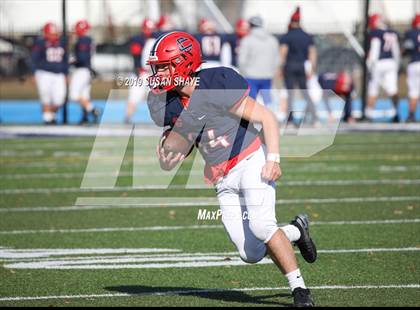 Thumbnail 1 in Everett vs. Central Catholic (MIAA Division 1 North Semifinal) photogallery.