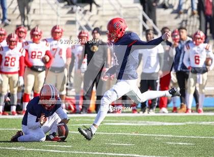 Thumbnail 1 in Everett vs. Central Catholic (MIAA Division 1 North Semifinal) photogallery.