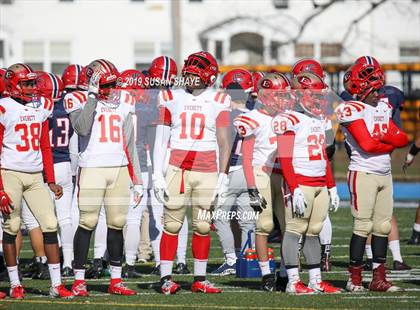 Thumbnail 3 in Everett vs. Central Catholic (MIAA Division 1 North Semifinal) photogallery.