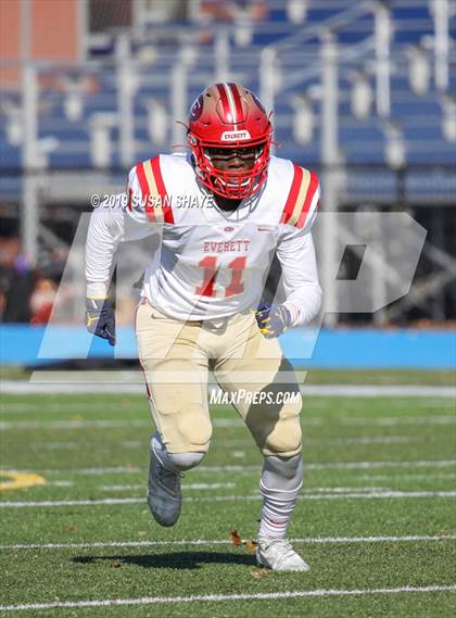 Thumbnail 2 in Everett vs. Central Catholic (MIAA Division 1 North Semifinal) photogallery.