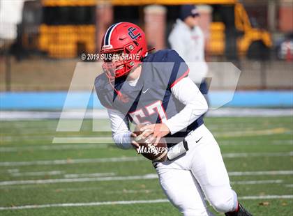 Thumbnail 3 in Everett vs. Central Catholic (MIAA Division 1 North Semifinal) photogallery.