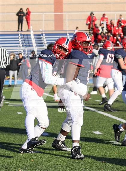 Thumbnail 2 in Everett vs. Central Catholic (MIAA Division 1 North Semifinal) photogallery.