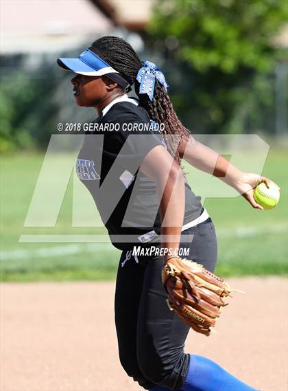 Thumbnail 2 in Bear Creek vs. Escalon photogallery.