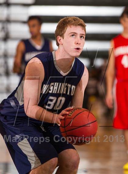 Thumbnail 2 in Washington-Lee vs Annandale (Wakefield Holiday Tournament) photogallery.