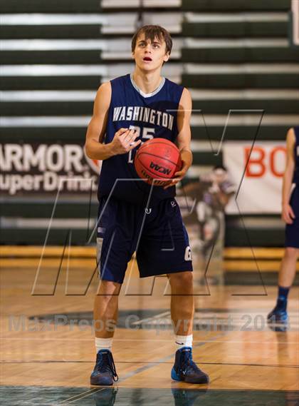 Thumbnail 1 in Washington-Lee vs Annandale (Wakefield Holiday Tournament) photogallery.
