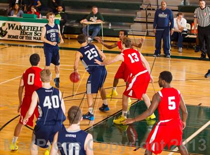 Thumbnail 3 in Washington-Lee vs Annandale (Wakefield Holiday Tournament) photogallery.