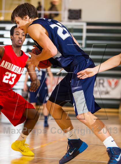 Thumbnail 3 in Washington-Lee vs Annandale (Wakefield Holiday Tournament) photogallery.