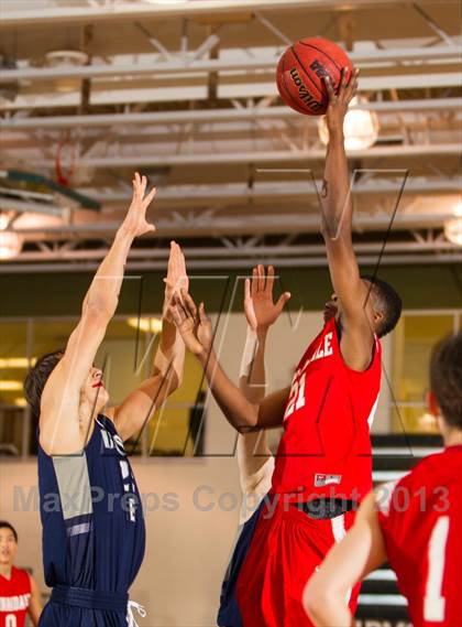 Thumbnail 1 in Washington-Lee vs Annandale (Wakefield Holiday Tournament) photogallery.