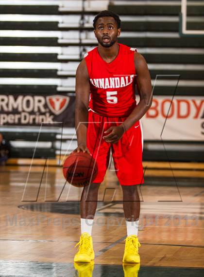 Thumbnail 1 in Washington-Lee vs Annandale (Wakefield Holiday Tournament) photogallery.