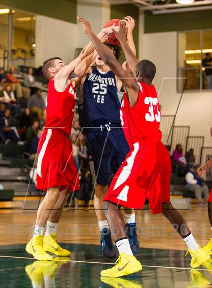 Thumbnail 3 in Washington-Lee vs Annandale (Wakefield Holiday Tournament) photogallery.