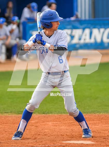Thumbnail 3 in Katy Taylor vs Mayde Creek photogallery.