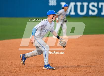 Thumbnail 3 in Katy Taylor vs Mayde Creek photogallery.
