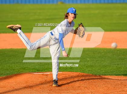 Thumbnail 3 in Katy Taylor vs Mayde Creek photogallery.