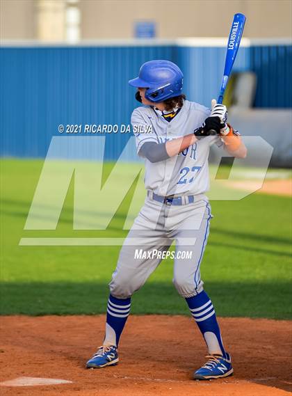 Thumbnail 3 in Katy Taylor vs Mayde Creek photogallery.