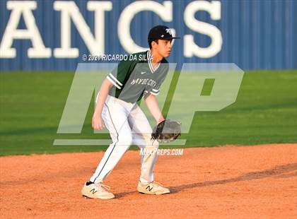 Thumbnail 3 in Katy Taylor vs Mayde Creek photogallery.