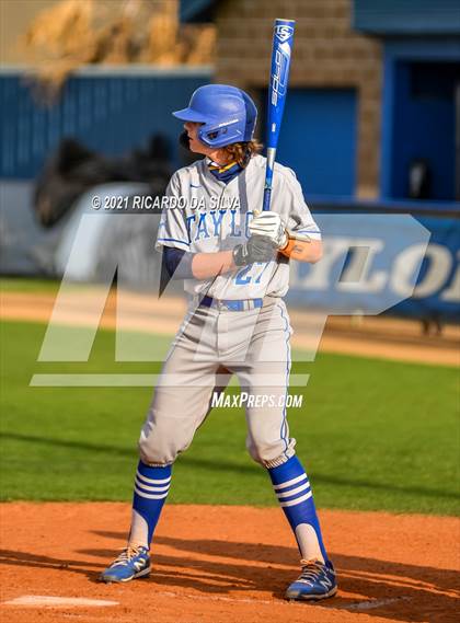 Thumbnail 2 in Katy Taylor vs Mayde Creek photogallery.