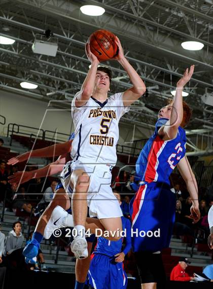 Thumbnail 2 in Folsom vs. Prestonwood Christian (MaxPreps Holiday Classic) photogallery.