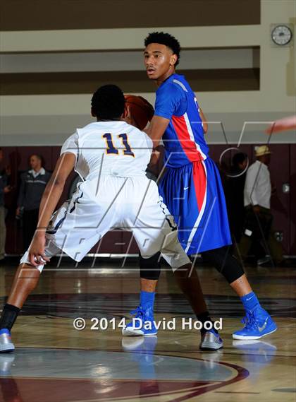 Thumbnail 1 in Folsom vs. Prestonwood Christian (MaxPreps Holiday Classic) photogallery.
