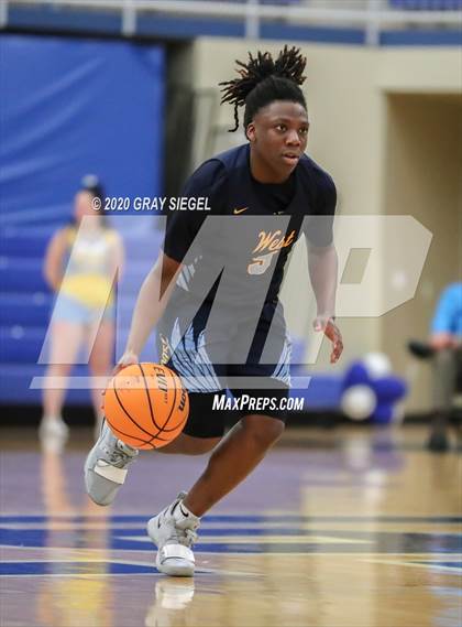 Thumbnail 1 in Putnam City West @ Edmond Memorial (OSSAA Regional Playoff) photogallery.