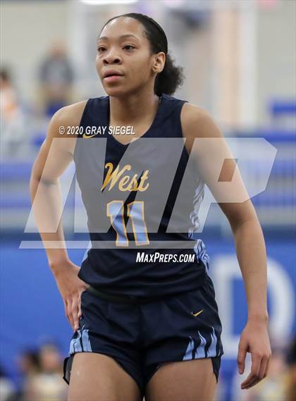 Thumbnail 1 in Putnam City West @ Edmond Memorial (OSSAA Regional Playoff) photogallery.