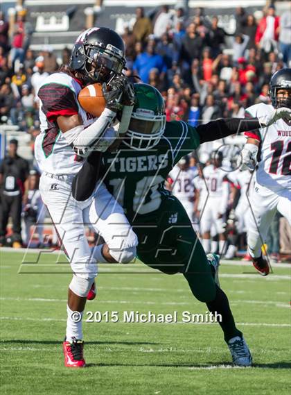 Thumbnail 2 in Wilson vs. Woodson (DCIAA Final) photogallery.