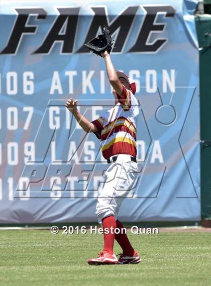 Thumbnail 3 in Woodbridge vs. Redondo Union (CIF-SS D3 Final) photogallery.