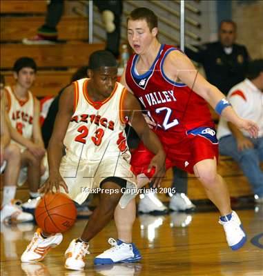 Thumbnail 3 in Corona del Sol vs. Moon Valley (McClintock Holiday Shoot-Out) photogallery.