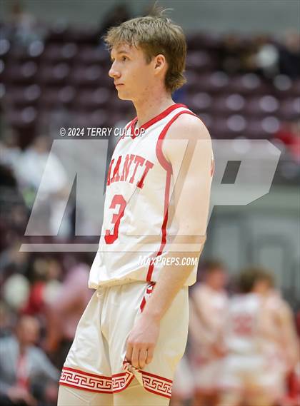 Thumbnail 2 in Richfield vs. Manti (UHSAA 3A Quarterfinal) photogallery.