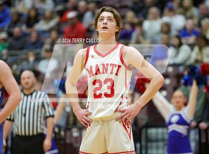 Thumbnail 3 in Richfield vs. Manti (UHSAA 3A Quarterfinal) photogallery.