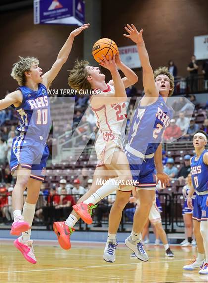 Thumbnail 3 in Richfield vs. Manti (UHSAA 3A Quarterfinal) photogallery.