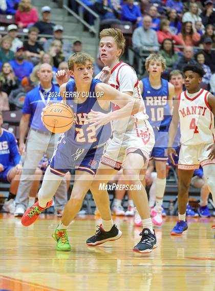Thumbnail 3 in Richfield vs. Manti (UHSAA 3A Quarterfinal) photogallery.