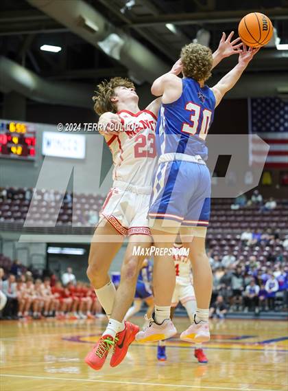 Thumbnail 2 in Richfield vs. Manti (UHSAA 3A Quarterfinal) photogallery.