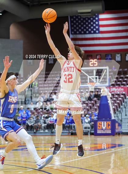 Thumbnail 3 in Richfield vs. Manti (UHSAA 3A Quarterfinal) photogallery.