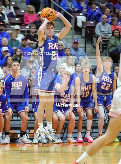 Thumbnail 3 in Richfield vs. Manti (UHSAA 3A Quarterfinal) photogallery.