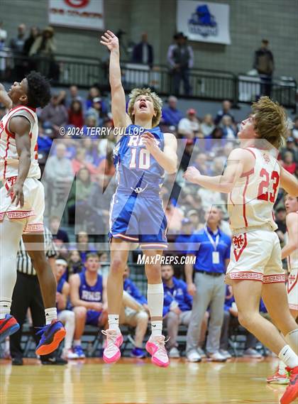Thumbnail 3 in Richfield vs. Manti (UHSAA 3A Quarterfinal) photogallery.