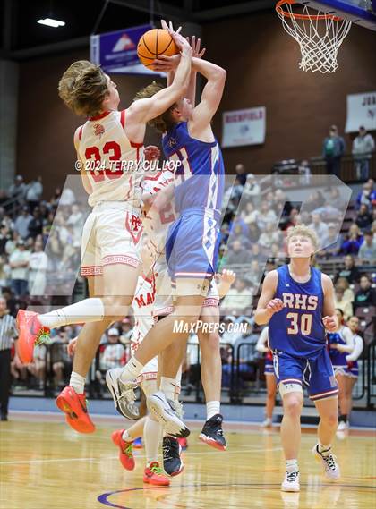Thumbnail 1 in Richfield vs. Manti (UHSAA 3A Quarterfinal) photogallery.