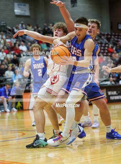 Thumbnail 1 in Richfield vs. Manti (UHSAA 3A Quarterfinal) photogallery.