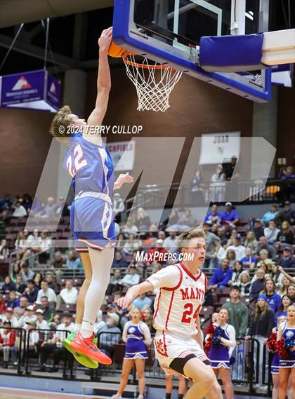 Thumbnail 1 in Richfield vs. Manti (UHSAA 3A Quarterfinal) photogallery.