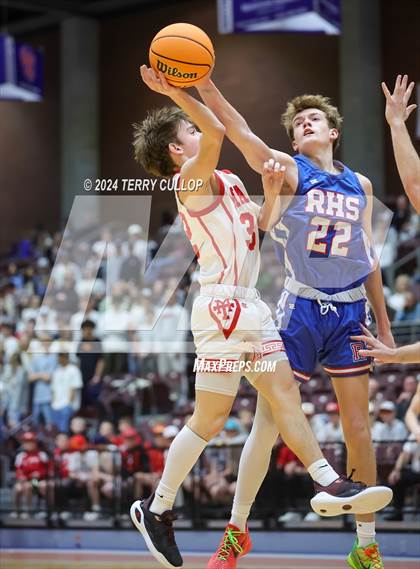 Thumbnail 1 in Richfield vs. Manti (UHSAA 3A Quarterfinal) photogallery.