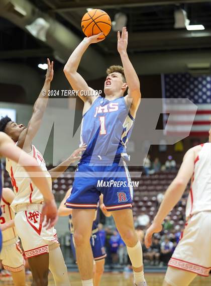 Thumbnail 1 in Richfield vs. Manti (UHSAA 3A Quarterfinal) photogallery.