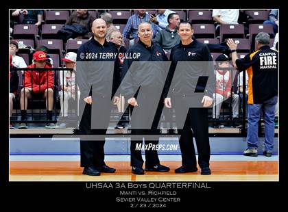Thumbnail 1 in Richfield vs. Manti (UHSAA 3A Quarterfinal) photogallery.