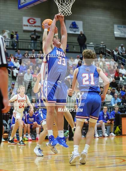 Thumbnail 2 in Richfield vs. Manti (UHSAA 3A Quarterfinal) photogallery.