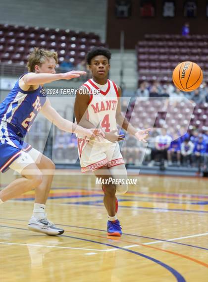 Thumbnail 3 in Richfield vs. Manti (UHSAA 3A Quarterfinal) photogallery.