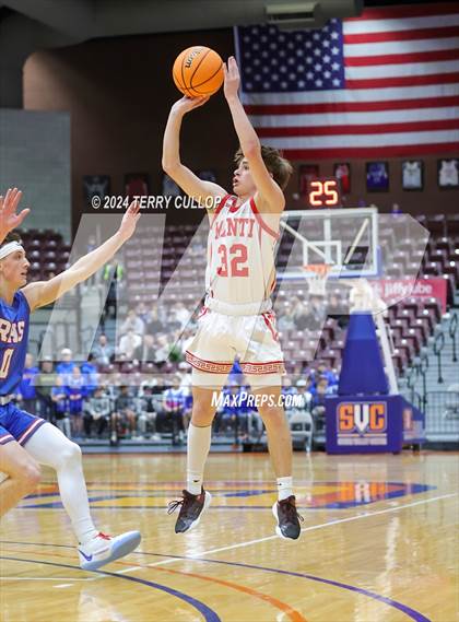 Thumbnail 2 in Richfield vs. Manti (UHSAA 3A Quarterfinal) photogallery.