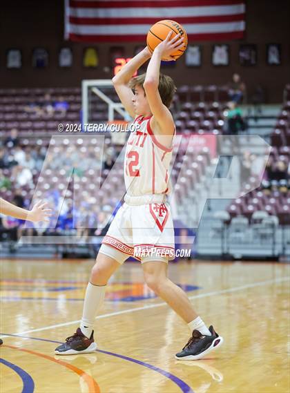 Thumbnail 1 in Richfield vs. Manti (UHSAA 3A Quarterfinal) photogallery.