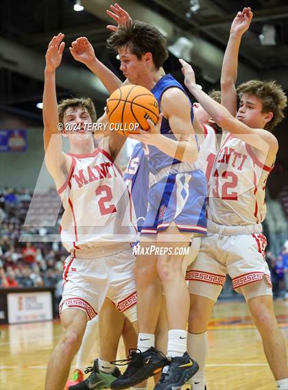Thumbnail 3 in Richfield vs. Manti (UHSAA 3A Quarterfinal) photogallery.