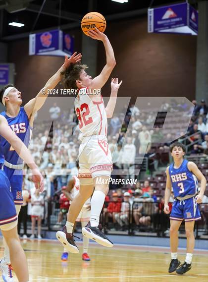 Thumbnail 3 in Richfield vs. Manti (UHSAA 3A Quarterfinal) photogallery.