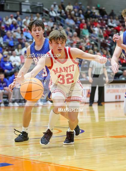 Thumbnail 3 in Richfield vs. Manti (UHSAA 3A Quarterfinal) photogallery.